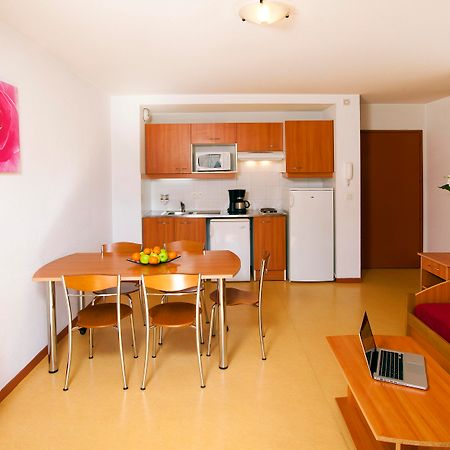 Séjours&Affaires Genève Saint Genis Extérieur photo