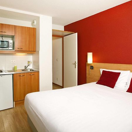 Séjours&Affaires Genève Saint Genis Extérieur photo