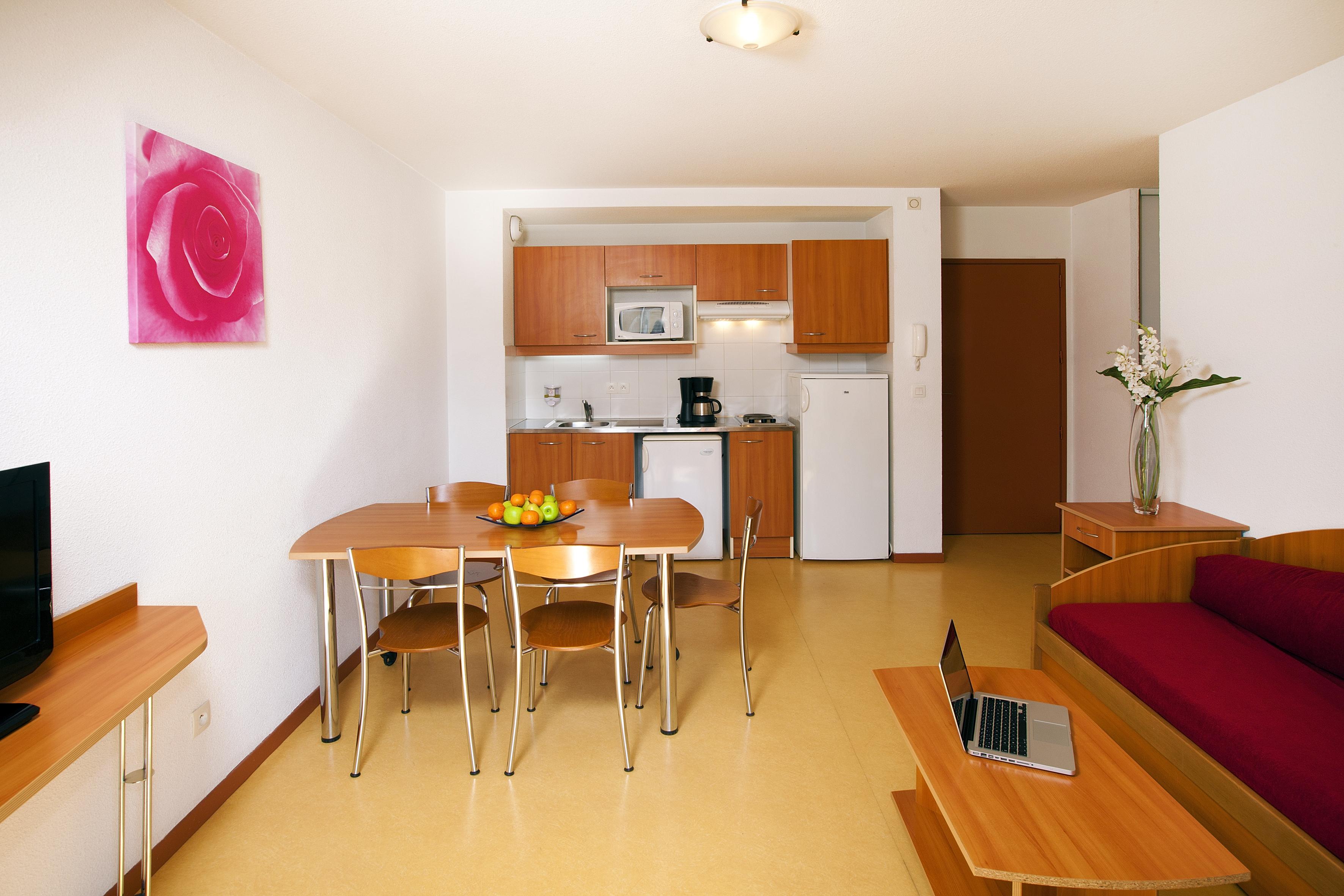 Séjours&Affaires Genève Saint Genis Extérieur photo
